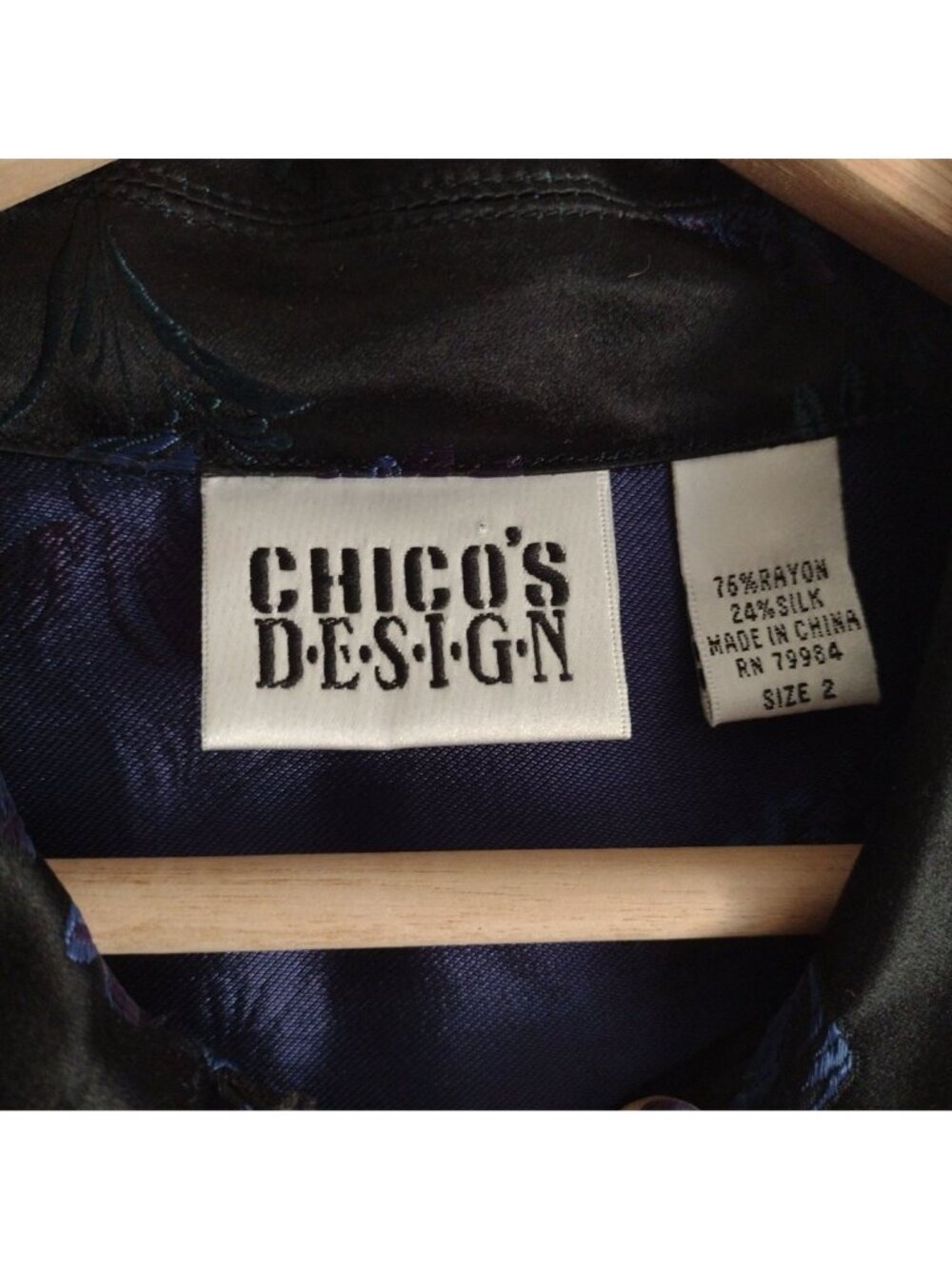 Chicos Silk Blend Brocade Jacket L Dark Blue Floral on Black Zip Blazer Sz 2 - Picture 2 of 12